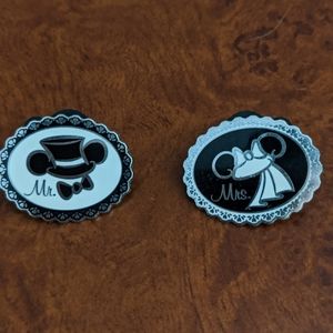 Disney trading enamel pin set- Mr and Mrs